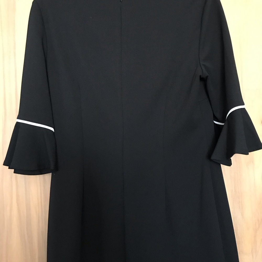 Dress - Picture 11 of 11